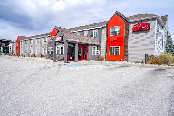 Hotel Ruby Sandpoint | Ponderay interior