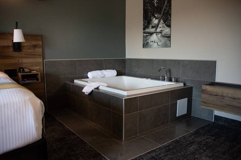 Hotel Ruby Sandpoint | Ponderay