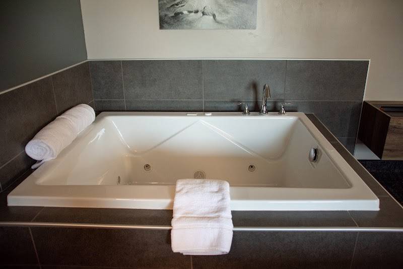 Hotel Ruby Sandpoint | Ponderay